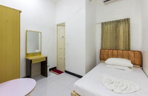 Thulusdhoo Island Hotel | Surf Trip Maldives