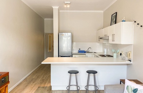 Muizenberg Apartment | Surf-Work-Chill @ the Empire