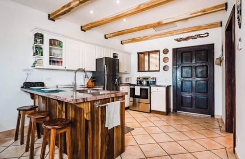Tamarindo Apartment | ☀Surfers Dream In the ♥ of town close to the beach