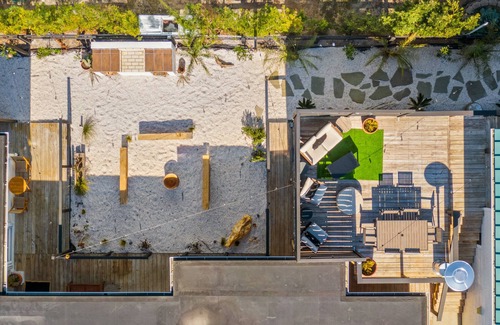 Kure Beach Condo | Surfers Oasis in Kure Beach! laid back vibes short walk to Pier and restaurants