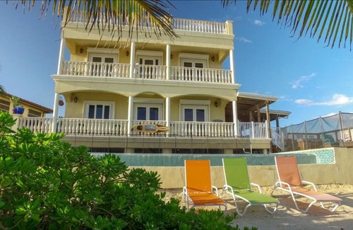 George Town House | Surfers Paradise