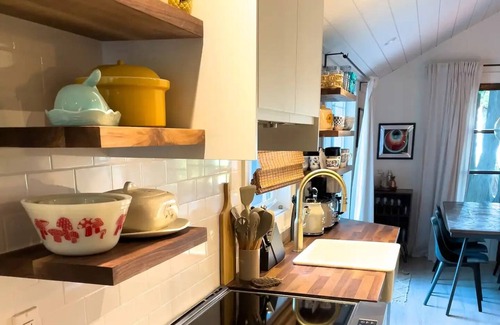 Southampton Cottage | Surfhütte on Chantry Beach in Southampton Ontario.