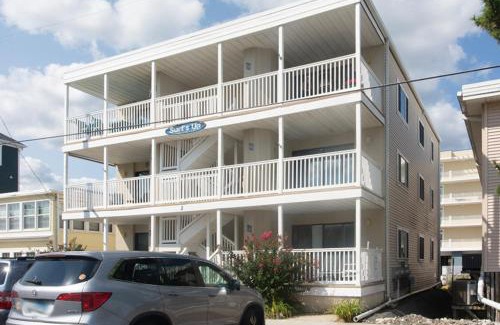 North Ocean City Apartment | Surfs Up 301