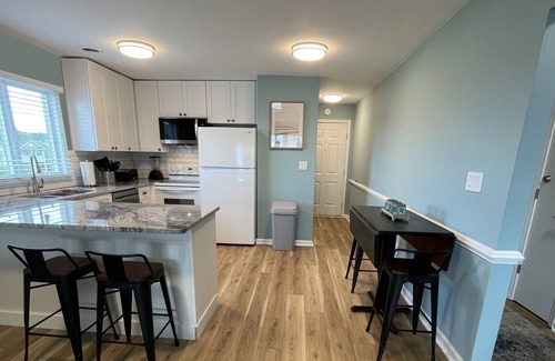 Surfside Beach Condo | Surfside Beach 2nd row! Ocean view, W/D, pool, spacious, updated 2/2 condo