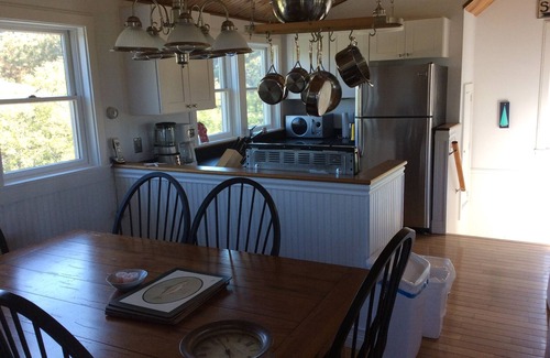Surfside Cottage | Surfside Beach Cottage-8 Minute Walk To The Beach