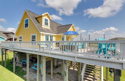 Freeport House | Surfside Beach Home with Deck, Views and Beach Access!