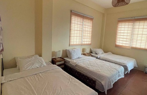 San Juan Hostel | Surfside hostel LU Surftown