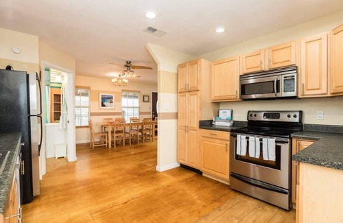 Freeport House | Surfside Seaclusion, Surf Swim Sleep in Style