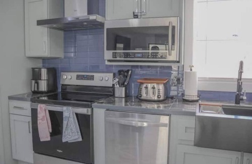Surfside Beach House | Surfside Stay near Myrtle Beach