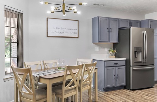 Lincoln House | Surfside Villa by Capitol Beach with Pool!