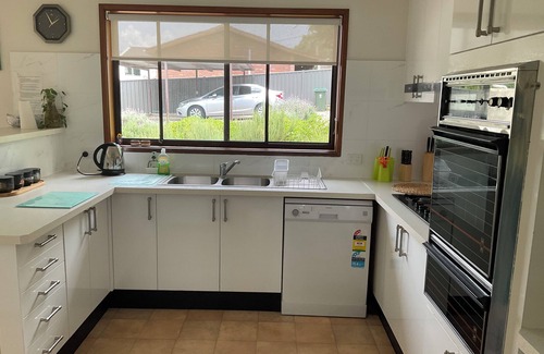 Monash House | Surrounded by reserve next to Erindale amenities