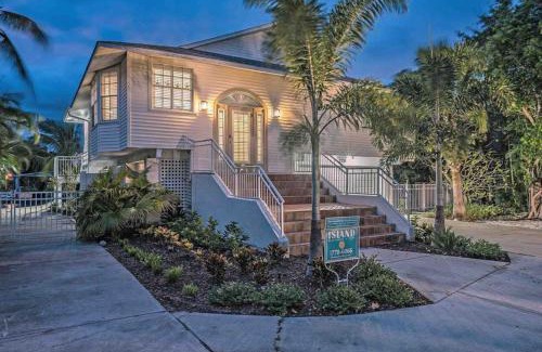 Anna Maria House | Surrounded By Sea Breezes