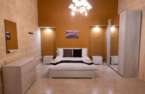 Kercem House | SurWig Vacation Townhouse