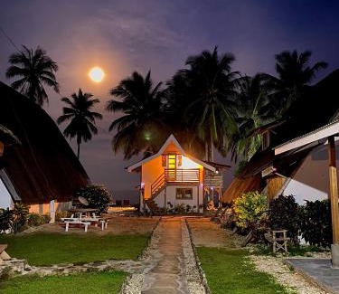 Aborlan Bed & Breakfast | Surya Beach Resort Palawan