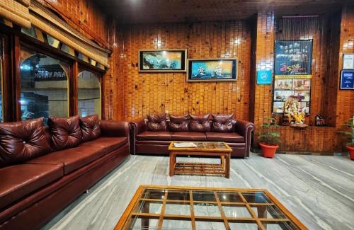 Aleo Hotel | Surya International Hotel Manali near Mall Road