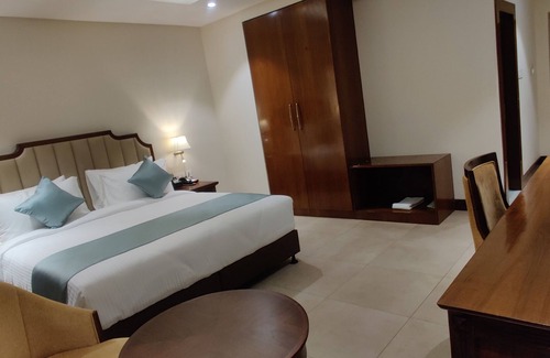 Patia Hotel | SURYANSH HIGH CITY