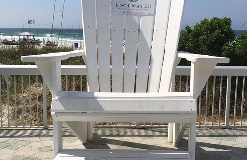 Panama City Beach Condo | Susan's Special Golf Villa for relaxation and fun, 7 minute walk to the beach.