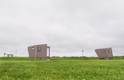 Wangerland House | Sustainable accommodation by the sea - the Green Tiny Sleep Space in Wangerland