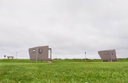 Wangerland House | Sustainable accommodation by the sea - the Green Tiny Sleep Space in Wangerland