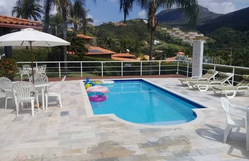 Capitolio House | SUSTAINABLE HOUSE ESCARPAS DO LAGO 4 SUITES SOLAR ENERGY