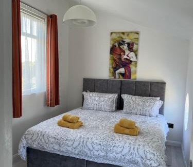 Lady's Island House | Sutton Coach House