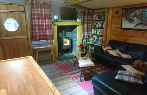 Hatherton House | Sutton Coldfield 2-Bed Caravan Parking & Bar-B-Q