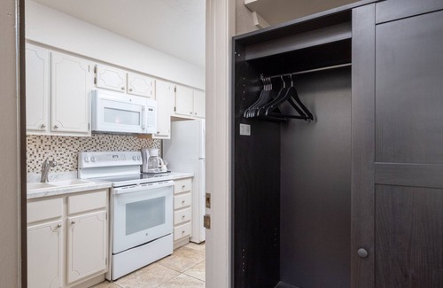 Old Town Hotel | Suwannee Gables Motel and Marina