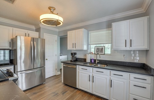 Fanning Springs House | Suwannee River Retreat: Dock & Screened Porch!