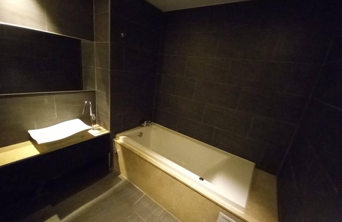 Guun-dong Hotel | Suwon Guundong Wol