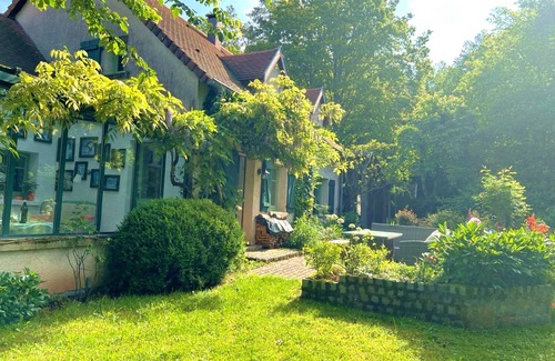 Taintrux Cottage | SUZAN du Bois d'Argent~ stylish cottage in peace and nature