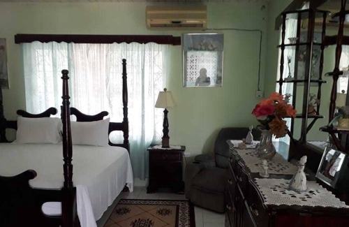 Lucea Bed & Breakfast | Suzette's Homestay