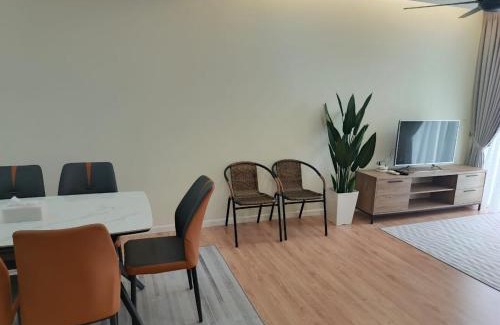 Shah Alam Apartment | Suzi's Homestay at Dian Residency