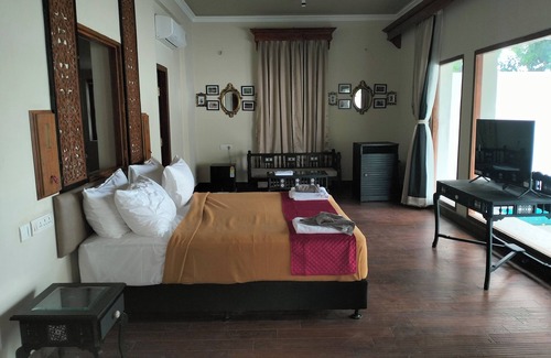 Mayuram Hotel | Svatma Mayavaram