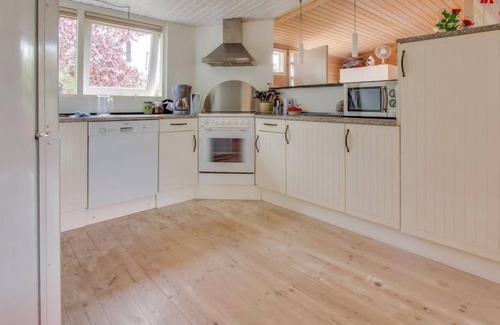Hou House | "Svend" - 1.5km from the sea by Interhome