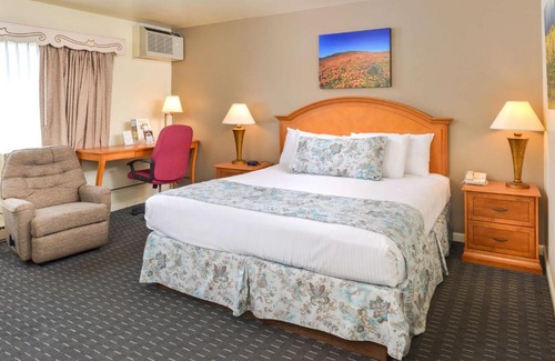 Solvang Hotel | Svendsgaard's Lodge- Americas Best Value Inn & Suites