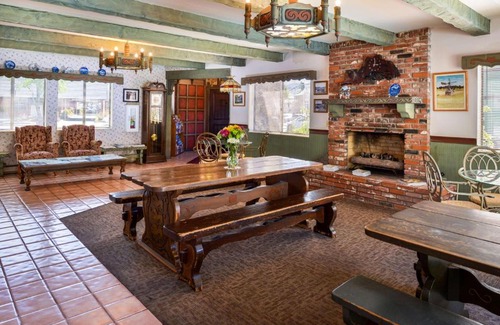 Solvang Hotel | Svendsgaard's Lodge- Americas Best Value Inn & Suites