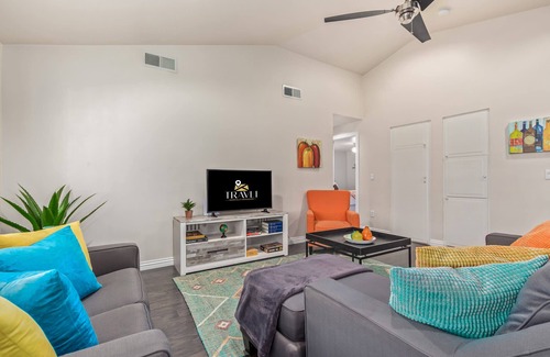 Coronado House | SW-Inspired Casa+Casita - 5 Mins to Downtown PHX