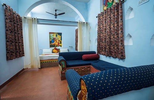 Village Hokra Hotel | Swad Ri Dhani