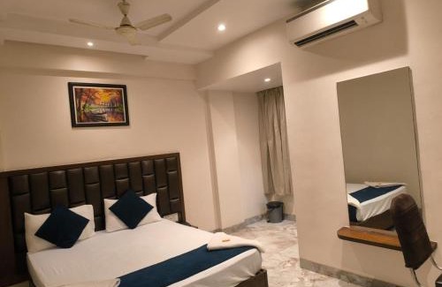 Rabale Hotel | Swagath Residency