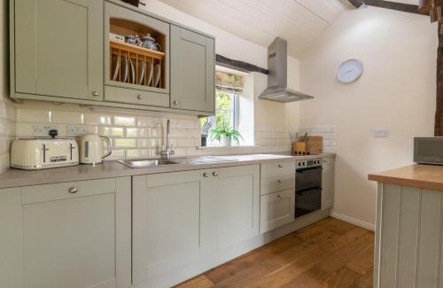 Llanerchymedd House | Swallow Cottage