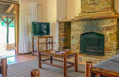 Dragon Peaks House | Swallowfield Estate 7 & 12 Wits End