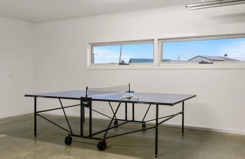 Surf Beach House | Swan Bay Views