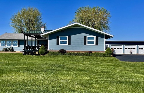 Rock Hall House | Swan Creek Luxury Waterfront. Private pond and spacious waterfront views