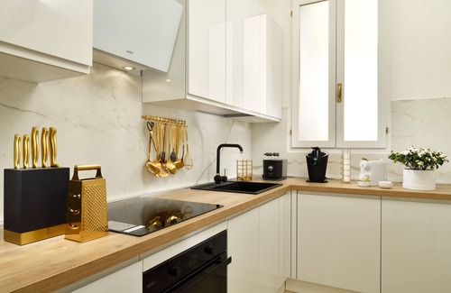 Santa Croce Apartment | SWAN Dolce Vita, Luxurious Venetian Getaway with Exclusive Amenities