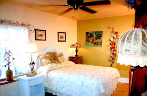 Bigfork Hotel | Swan River Inn