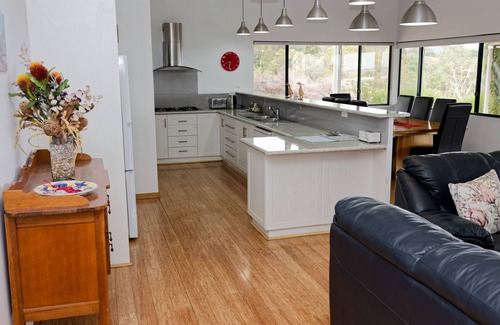 Baskerville House | Swan Valley Heights Merino Manor