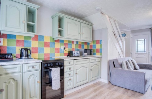 Pembroke Ski Chalet | Swanbrook - 2 Bedroom Chalet- Freshwater East