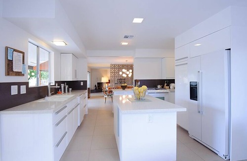 Twin Palms House | Swank 1969 Palm Springs Entertainment Hideaway