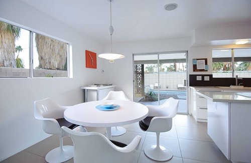 Twin Palms House | Swank 1969 Palm Springs Entertainment Hideaway