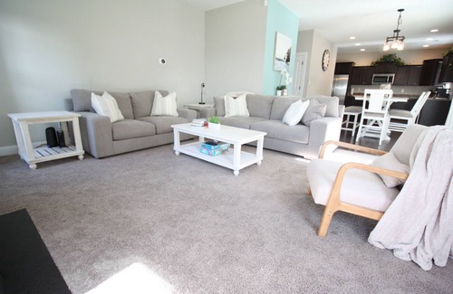 Swansboro House | Swansboro Place: Heated Screened Pool & Game Room